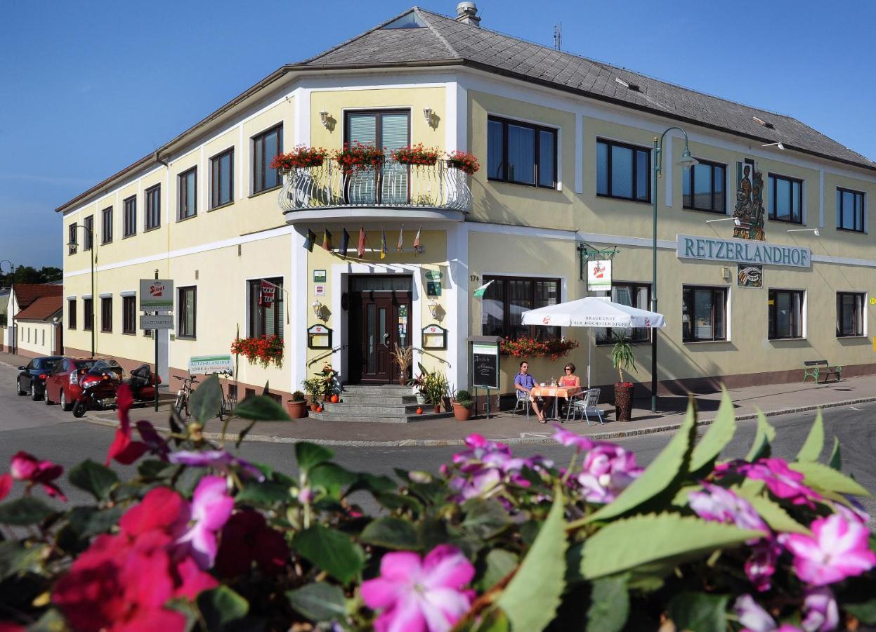 Hotel Retzerlandhof Familie Graf Zellerndorf Exterior foto
