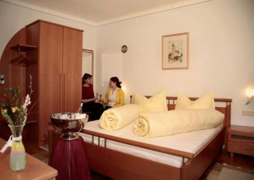 Hotel Retzerlandhof Familie Graf Zellerndorf Zimmer foto